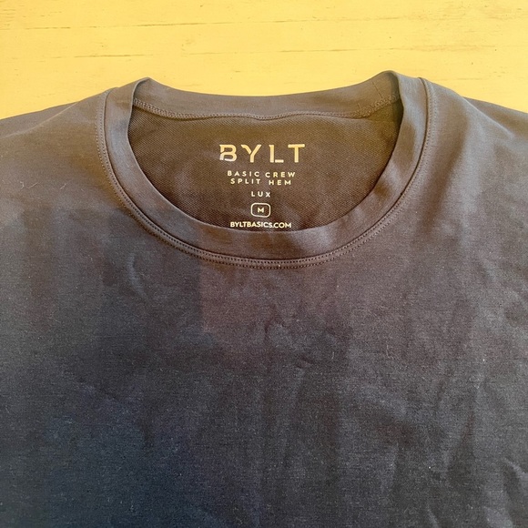 BYLT Drop Cut Lux Shirt Men’s NAVY Short Sleeve Athletic Fit Men's Size medium - Picture 3 of 4